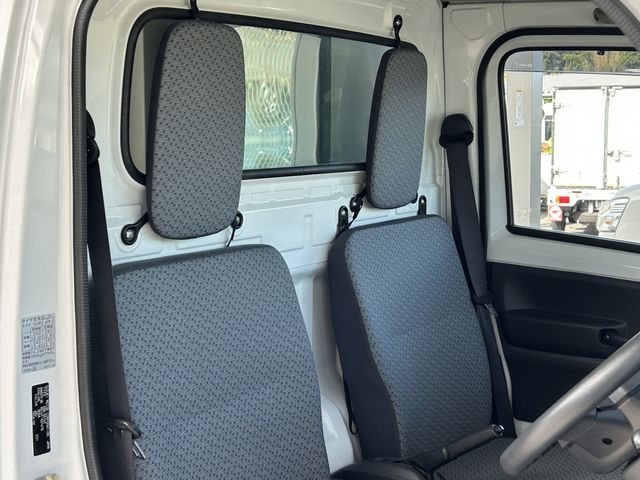 MAZDA SCRUM truck 2020