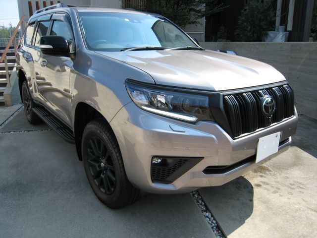 TOYOTA LANDCRUISER PRADO 2023
