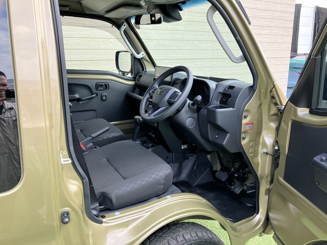 DAIHATSU HIJET truck 4WD 2025