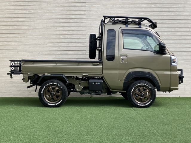 DAIHATSU HIJET truck 4WD 2025