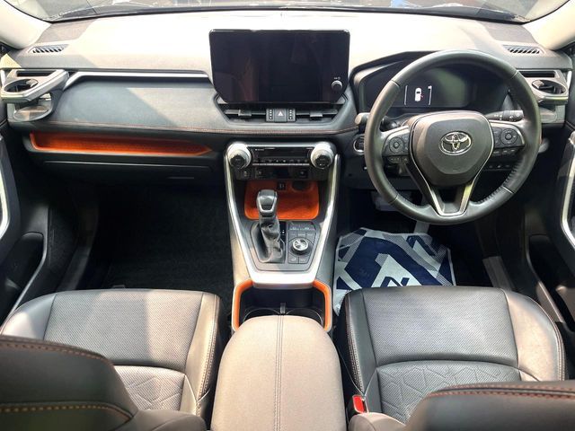 TOYOTA RAV4 4WD 2024