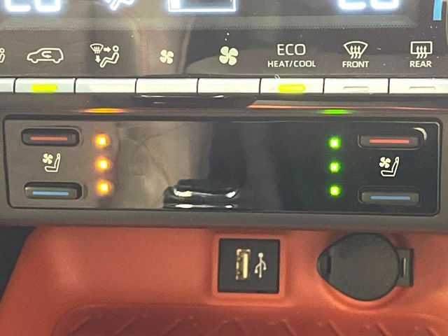 TOYOTA RAV4 4WD 2024