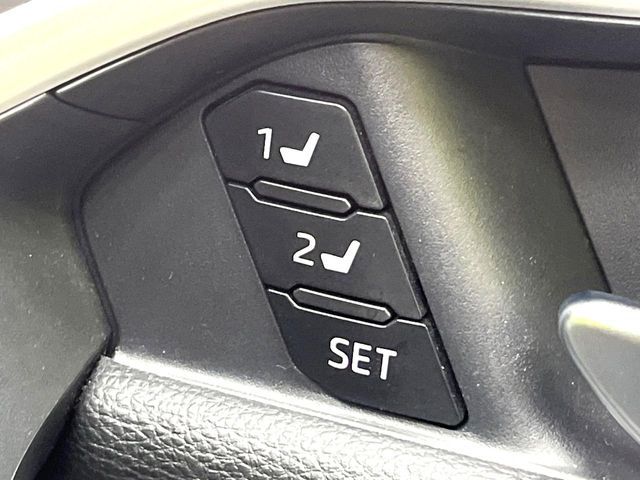 TOYOTA RAV4 4WD 2024