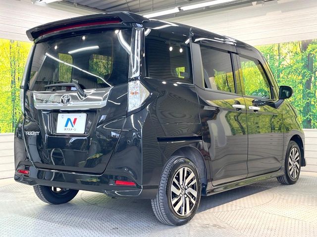 TOYOTA ROOMY 2020