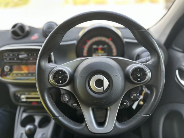 MCC SMART FORFOUR 2017