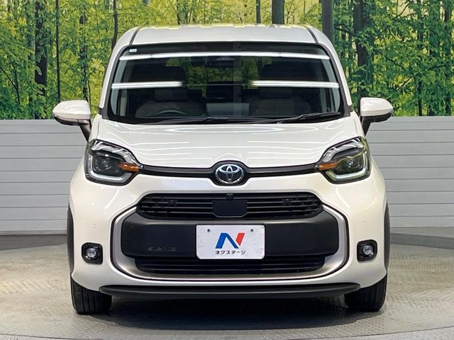 TOYOTA SIENTA HYBRID 2023