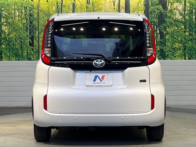 TOYOTA SIENTA HYBRID 2023