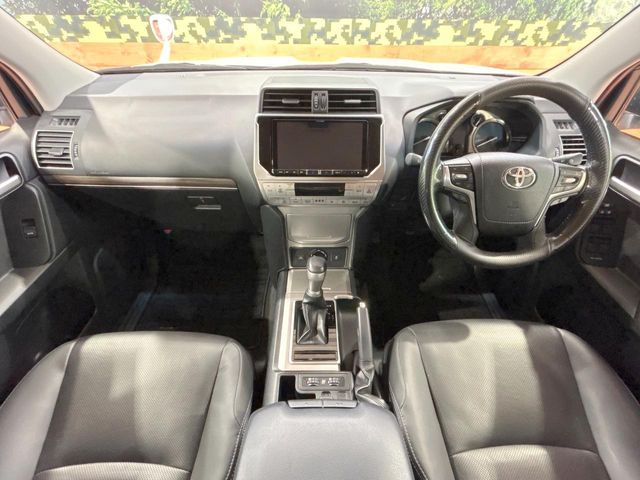 TOYOTA LANDCRUISER PRADO 2022