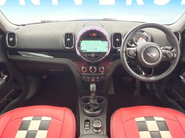 BMW BMW MINI COOPER D CROSSOVER 2017