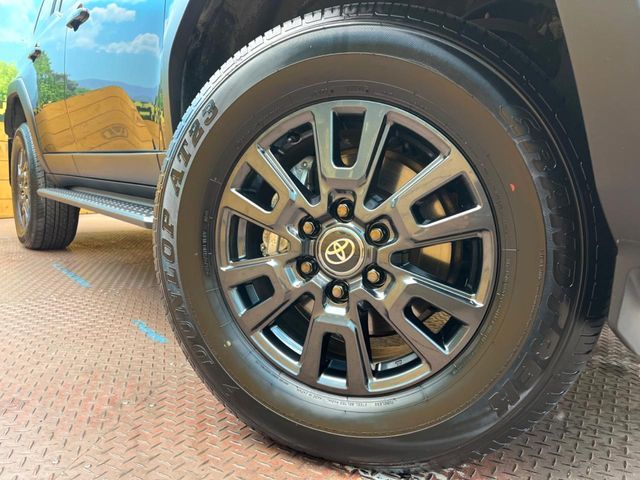 TOYOTA LANDCRUISER 250 2024