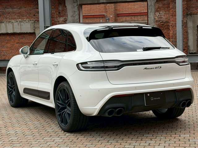 PORSCHE PORSCHE Macan 2024