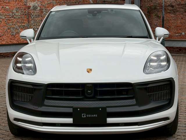 PORSCHE PORSCHE Macan 2024