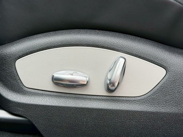 PORSCHE PORSCHE Macan 2024