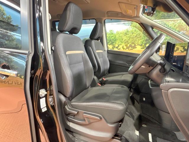 NISSAN SERENA  WG 2023