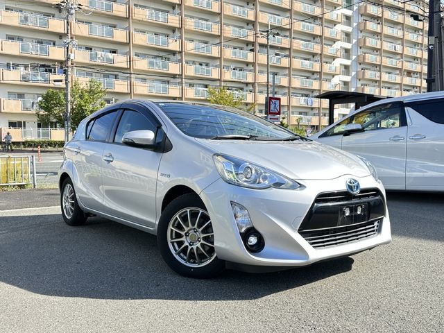 TOYOTA AQUA 2015