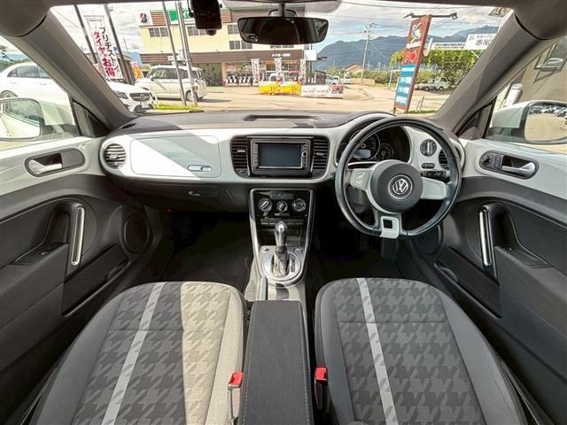 VOLKSWAGEN VOLKSWAGEN The BEETLE 2017