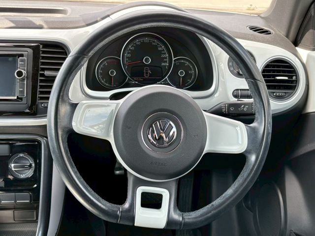VOLKSWAGEN VOLKSWAGEN The BEETLE 2017