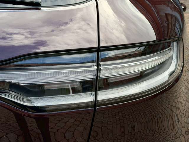 PORSCHE PORSCHE Macan 2023