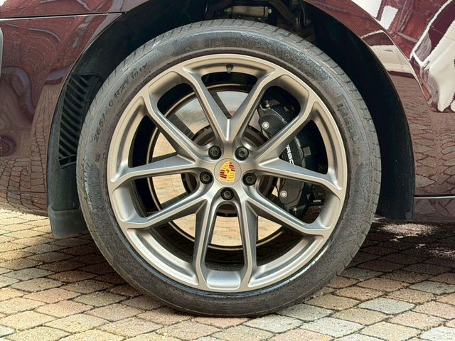 PORSCHE PORSCHE Macan 2023