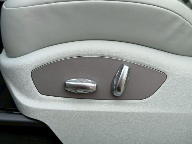 PORSCHE PORSCHE Macan 2023