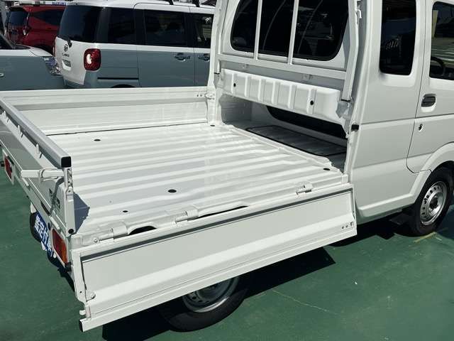 SUZUKI CARRY truck 4WD 2023