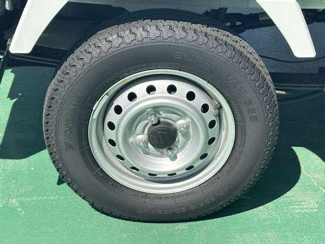 SUZUKI CARRY truck 4WD 2023