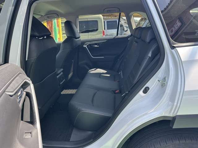 TOYOTA RAV4 4WD 2023