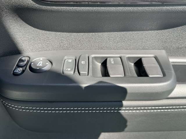 HONDA N BOX CUSTOM 2025