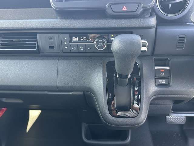 HONDA N BOX CUSTOM 2025