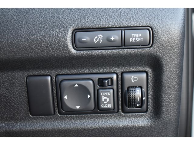 NISSAN CARAVAN van 2WD 2025