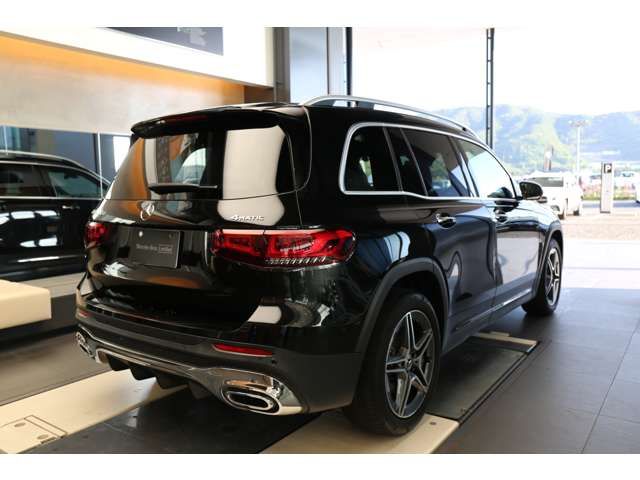 MERCEDES BENZ MERCEDES BENZ GLB 2023