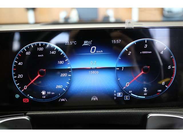 MERCEDES BENZ MERCEDES BENZ GLB 2023