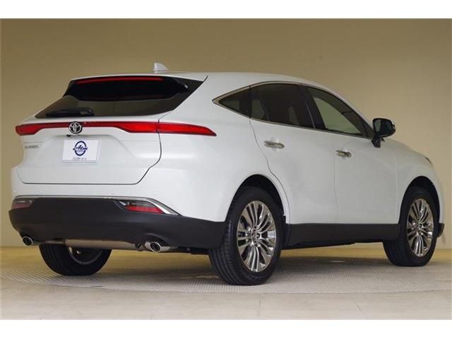 TOYOTA HARRIER 2WD 2025