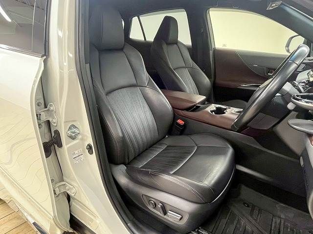 TOYOTA HARRIER 2WD 2021