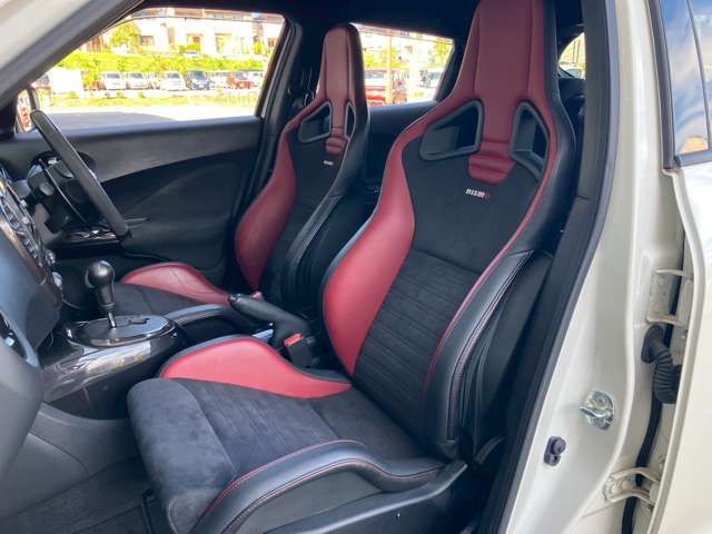 NISSAN JUKE 4WD 2015