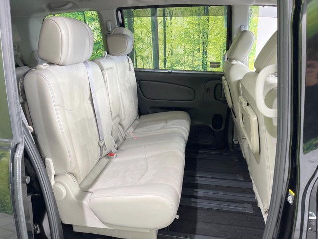 NISSAN SERENA  S-HYBRID 2014