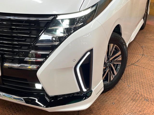 NISSAN SERENA  WG 2023