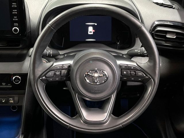 TOYOTA YARIS CROSS HYBRID 2023