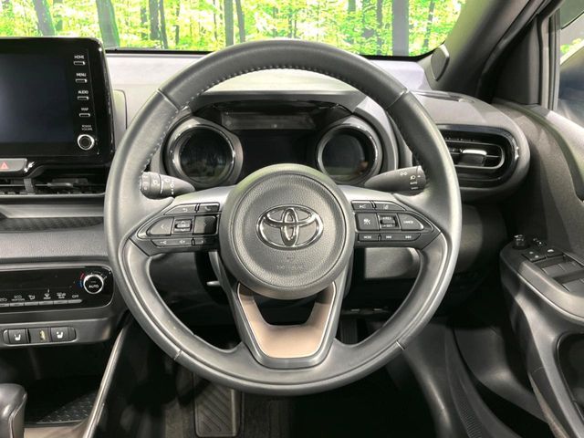 TOYOTA YARIS HYBRID 2020