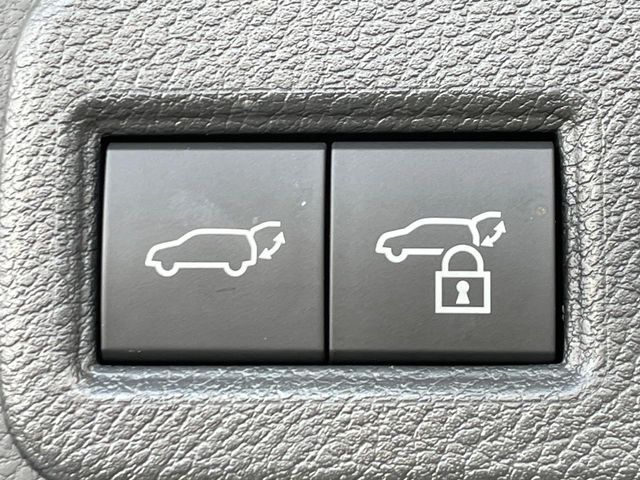 TOYOTA HARRIER 2WD 2024