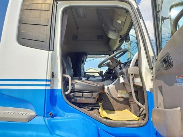 NISSAN DIESEL Quon 2016