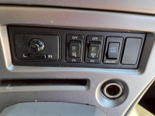 NISSAN DIESEL Quon 2016