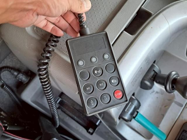 NISSAN DIESEL Quon 2016