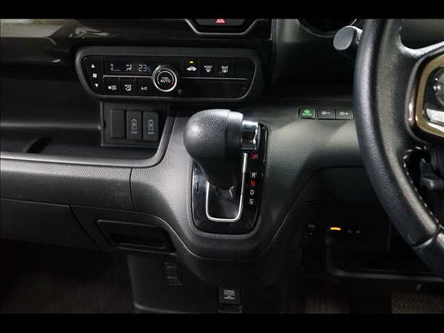 HONDA N BOX CUSTOM 2018