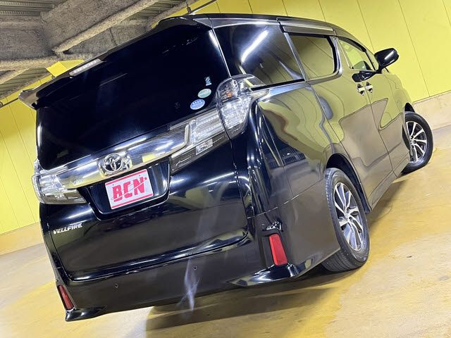 TOYOTA VELLFIRE 2015