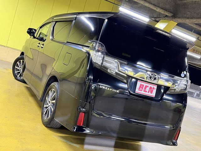 TOYOTA VELLFIRE 2015