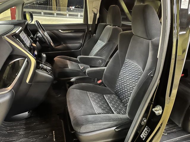 TOYOTA VELLFIRE 2015