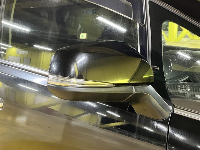 TOYOTA VELLFIRE 2015