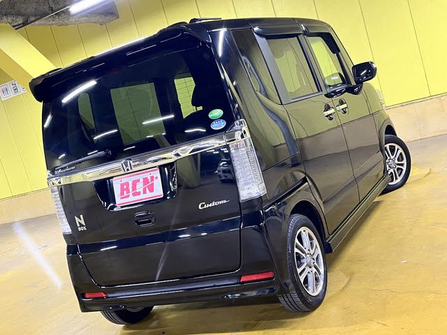 HONDA N BOX CUSTOM 2015