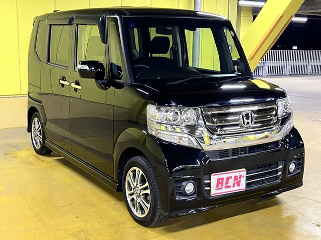 HONDA N BOX CUSTOM 2015
